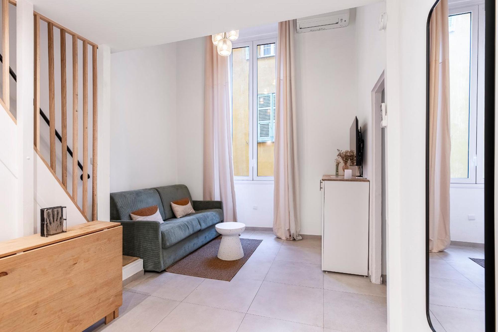 2 Pieces Dans Le Vieux Nice - A 3 Min De La Mer Et Du Celebre Cours Saleya Luaran gambar